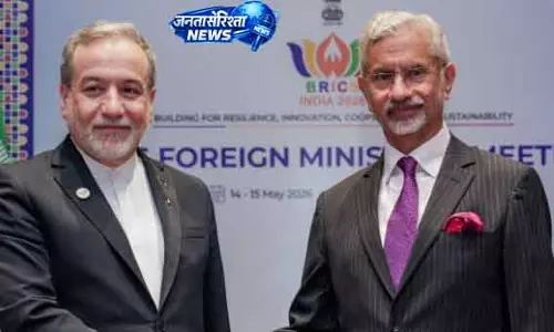 जयशंकर ने Iranian के विदेश मंत्री अराघची के साथ बातचीत की जयशंकर ने Iranian के विदेश मंत्री अराघची के साथ बातचीत की