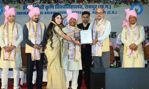 इकोनॉमी के विकास के लिए वैल्यू एडिशन आधारित उत्पादन करना होगा : राज्यपाल डेका इकोनॉमी के विकास के लिए वैल्यू एडिशन आधारित उत्पादन करना होगा : राज्यपाल डेका