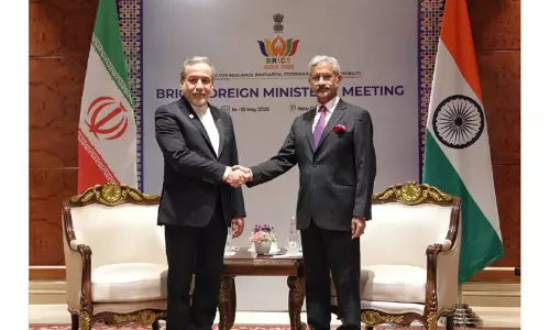 विदेश मंत्री जयशंकर और ईरान के विदेश मंत्री अराघची ने BRICS के इतर द्विपक्षीय बैठक की