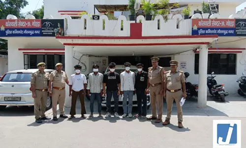 लिफ्ट देकर लूटपाट करने वाले गिरोह का पर्दाफाश, 5 बदमाश गिरफ्तार लिफ्ट देकर लूटपाट करने वाले गिरोह का पर्दाफाश, 5 बदमाश गिरफ्तार