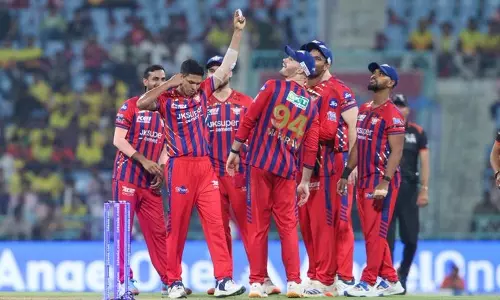 CSK की पावरप्ले में धीमी शुरुआत, 6.4 ओवर के बाद स्कोर 44/2, मयंक यादव ने डाली तेज गेंदबाजी CSK की पावरप्ले में धीमी शुरुआत, 6.4 ओवर के बाद स्कोर 44/2, मयंक यादव ने डाली तेज गेंदबाजी