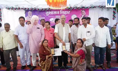 सांसद बृजमोहन अग्रवाल का सुशासन अवतार: शिविर में मौके पर ही किया जनसमस्याओं का समाधान, लापरवाही पर अधिकारियों को फटकारा सांसद बृजमोहन अग्रवाल का सुशासन अवतार: शिविर में मौके पर ही किया जनसमस्याओं का समाधान, लापरवाही पर अधिकारियों को फटकारा