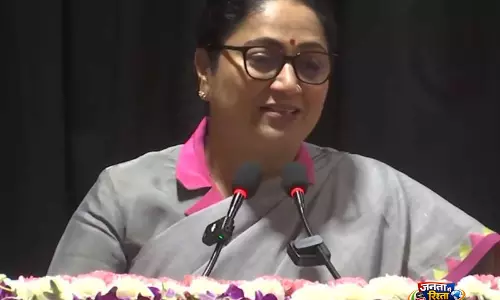 दिल्ली CM रेखा गुप्ता ने NDMC के दिवंगत कर्मचारियों के परिजनों को नियुक्ति पत्र सौंपे दिल्ली CM रेखा गुप्ता ने NDMC के दिवंगत कर्मचारियों के परिजनों को नियुक्ति पत्र सौंपे