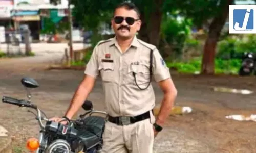 रायपुर में पुलिस आरक्षक की मौत, पुलिस जांच में जुटी, पोस्टमार्टम रिपोर्ट का इंतजार