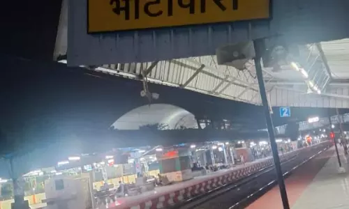 भाटापारा में रेलवे का टिकट चेकिंग अभियान: 342 यात्रियों से 2.07 लाख रुपये वसूले गए भाटापारा में रेलवे का टिकट चेकिंग अभियान: 342 यात्रियों से 2.07 लाख रुपये वसूले गए