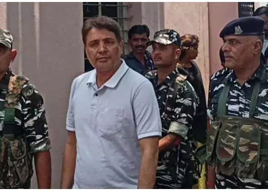 अनवर ढेबर के कारनामे देश की अर्थव्यवस्था के लिए गंभीर खतरा : हाईकोर्ट अनवर ढेबर के कारनामे देश की अर्थव्यवस्था के लिए गंभीर खतरा : हाईकोर्ट