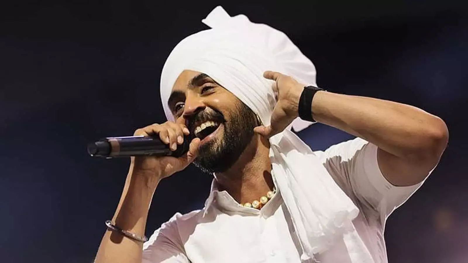 Diljit Dosanjh की नागरिकता पर उठे सवाल Diljit Dosanjh की नागरिकता पर उठे सवाल
