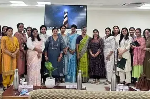 Hisar: महिलाओं की सक्रिय सहभागिता को प्रो. बिश्नोई ने बताया आवश्यक Hisar: महिलाओं की सक्रिय सहभागिता को प्रो. बिश्नोई ने बताया आवश्यक