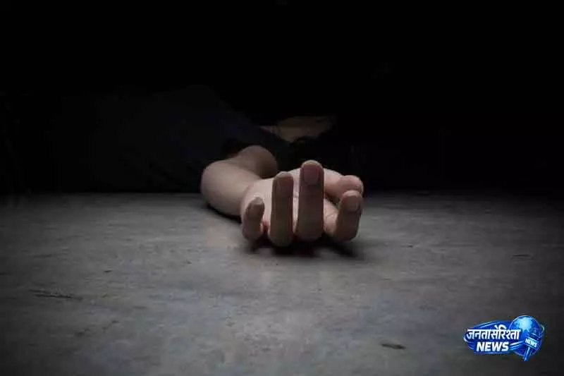महिला की मौत के बाद Fatehabad गांव में तनाव, हाईवे जाम महिला की मौत के बाद Fatehabad गांव में तनाव, हाईवे जाम