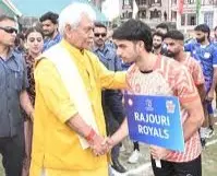 Srinagar: दक्षिण कश्मीर वॉलीबॉल लीग का शुभारंभ शोपियां में Srinagar: दक्षिण कश्मीर वॉलीबॉल लीग का शुभारंभ शोपियां में