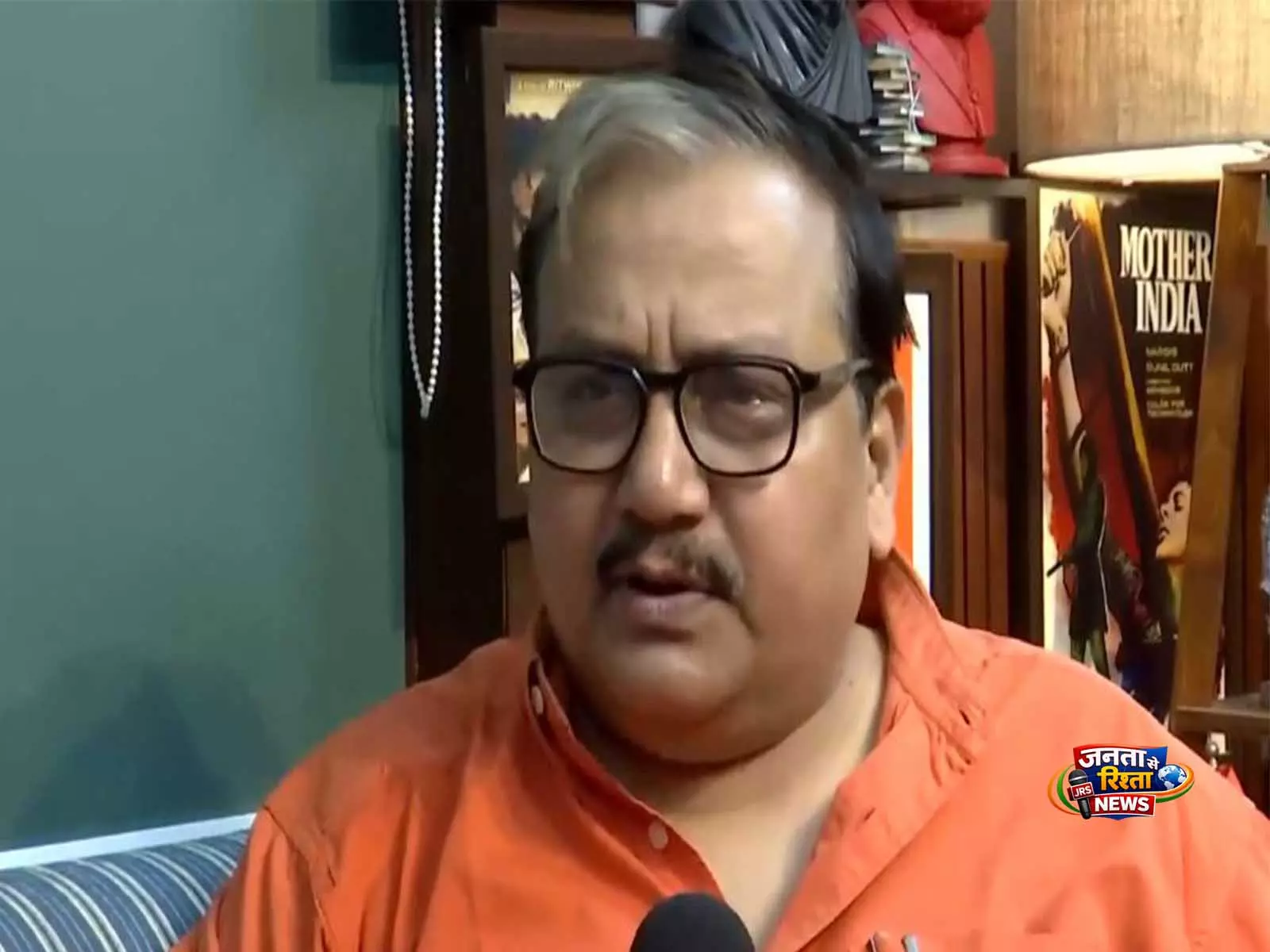 जनभावना की कोई परवाह नहीं: केंद्र द्वारा ईंधन की कीमतें बढ़ाए जाने के बाद RJD के मनोज कुमार झा जनभावना की कोई परवाह नहीं: केंद्र द्वारा ईंधन की कीमतें बढ़ाए जाने के बाद RJD के मनोज कुमार झा