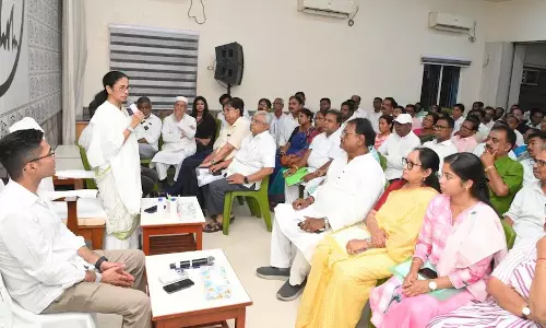 TMC नेता-कार्यकर्ताओं को ममता ने दिया फ्री हैंड, छोड़ सकते है पार्टी नहीं रोकूंगी
