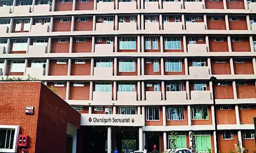 Chandigarh: समितियों के अध्यक्षों में फेरबदल से प्रशासन में हलचल Chandigarh: समितियों के अध्यक्षों में फेरबदल से प्रशासन में हलचल