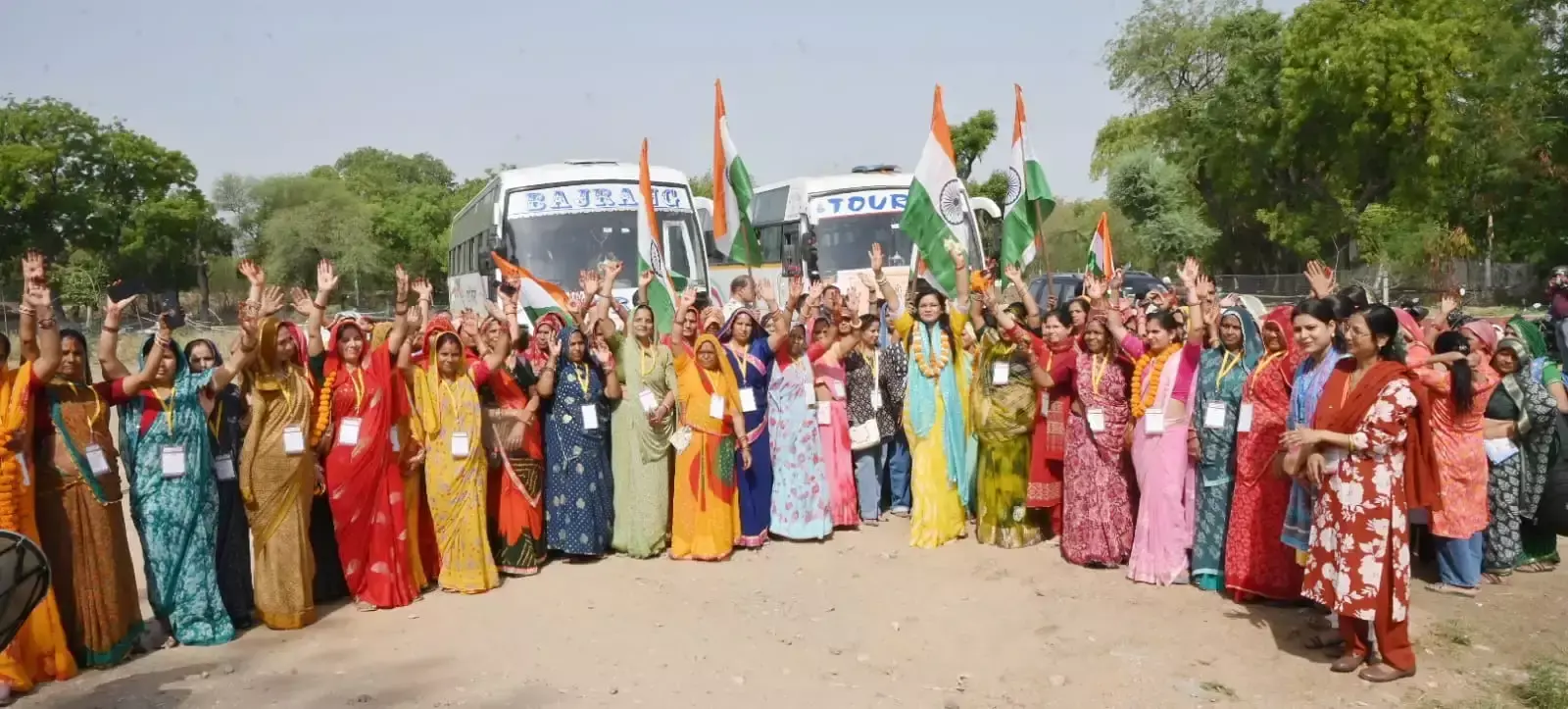Jaipur: सनातन संस्कृति प्रचार को लेकर अयोध्या रवाना हुईं महिलाएं