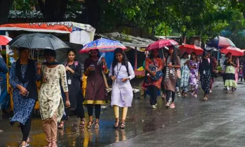 बंगाल की खाड़ी में गहरे दबाव का असर, तमिलनाडु में भारी बारिश का अलर्ट