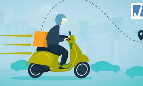 पेट्रोल-डीजल महंगा होते ही गिग वर्कर्स का बड़ा विरोध, 20 रुपये प्रति किलोमीटर की मांग, 5 घंटे तक ऐप बंद का ऐलान पेट्रोल-डीजल महंगा होते ही गिग वर्कर्स का बड़ा विरोध, 20 रुपये प्रति किलोमीटर की मांग, 5 घंटे तक ऐप बंद का ऐलान