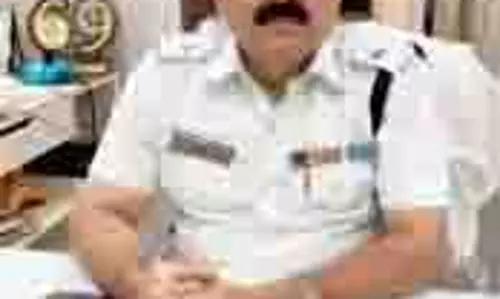 ईडी की कार्रवाई के बाद कोलकाता के डिप्टी कमिश्नर शांतनु सिन्हा बिस्वास की सेवाएं समाप्त ईडी की कार्रवाई के बाद कोलकाता के डिप्टी कमिश्नर शांतनु सिन्हा बिस्वास की सेवाएं समाप्त