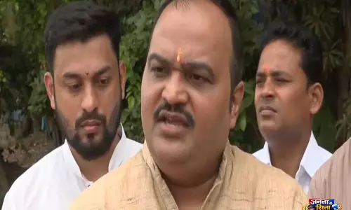 NEET-UG पेपर लीक के बाद शिवसेना (UBT) नेता आनंद दुबे ने धर्मेंद्र प्रधान के इस्तीफ़े की मांग की NEET-UG पेपर लीक के बाद शिवसेना (UBT) नेता आनंद दुबे ने धर्मेंद्र प्रधान के इस्तीफ़े की मांग की