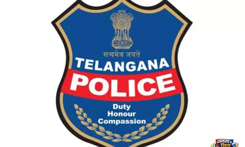 तेलंगाना: साइबरबाद पुलिस ने POCSO मामले में बंदी भागीरथ को गिरफ़्तार करने के लिए विशेष टीमें गठित कीं तेलंगाना: साइबरबाद पुलिस ने POCSO मामले में बंदी भागीरथ को गिरफ़्तार करने के लिए विशेष टीमें गठित कीं
