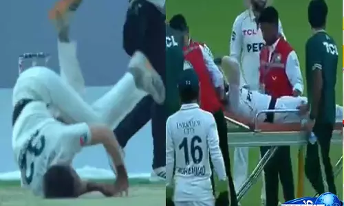 BAN vs PAK: हसन अली को सिर की चोट के बाद मैदान से बाहर जाते देखा गया - VIDEO BAN vs PAK: हसन अली को सिर की चोट के बाद मैदान से बाहर जाते देखा गया - VIDEO