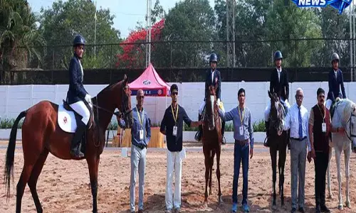 गौतम संजय तालिका में शीर्ष पर गौतम संजय तालिका में शीर्ष पर