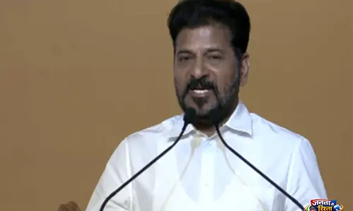 तेलंगाना के CM रेवंत रेड्डी ने ईंधन की कीमतों में बढ़ोतरी को लेकर केंद्र पर साधा निशाना तेलंगाना के CM रेवंत रेड्डी ने ईंधन की कीमतों में बढ़ोतरी को लेकर केंद्र पर साधा निशाना