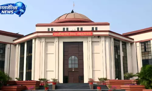 NHM कर्मचारी की सेवा समाप्ति पर हाईकोर्ट ने लगाई रोक