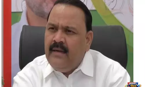 देश से गद्दारी: कांग्रेस MP मनोज कुमार ने NEET पेपर लीक के लिए धर्मेंद्र प्रधान को ठहराया ज़िम्मेदार देश से गद्दारी: कांग्रेस MP मनोज कुमार ने NEET पेपर लीक के लिए धर्मेंद्र प्रधान को ठहराया ज़िम्मेदार