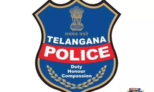 साइबराबाद पुलिस ने बंदी साईं भागीरथ के खिलाफ POCSO मामले में नाबालिग पीड़िता का बयान दर्ज किया साइबराबाद पुलिस ने बंदी साईं भागीरथ के खिलाफ POCSO मामले में नाबालिग पीड़िता का बयान दर्ज किया