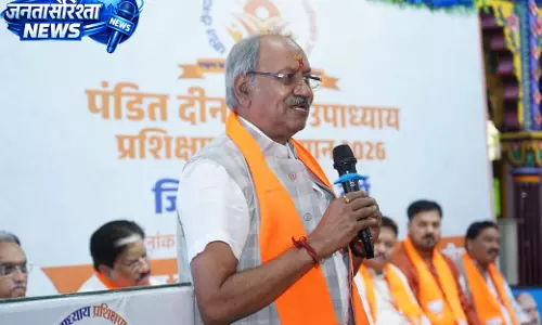 भाजपा केवल राजनीतिक दल नहीं, राष्ट्र निर्माण का संकल्पित परिवार: बृजमोहन अग्रवाल भाजपा केवल राजनीतिक दल नहीं, राष्ट्र निर्माण का संकल्पित परिवार: बृजमोहन अग्रवाल