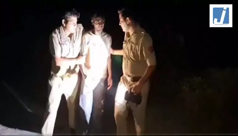 पुलिस एनकाउंटर, तीन शातिर बदमाश गिरफ्तार, हथियार बरामद पुलिस एनकाउंटर, तीन शातिर बदमाश गिरफ्तार, हथियार बरामद