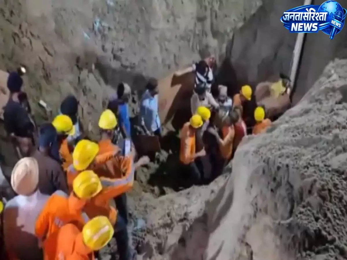 Punjab: 30 फुट गहरे बोरवेल से 3 साल के बच्चे को 9 घंटे की मेहनत के बाद सुरक्षित बचाया Punjab: 30 फुट गहरे बोरवेल से 3 साल के बच्चे को 9 घंटे की मेहनत के बाद सुरक्षित बचाया