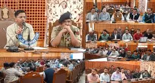 Shopian: मेगा पदयात्रा को सफल बनाने में जुटा प्रशासन Shopian: मेगा पदयात्रा को सफल बनाने में जुटा प्रशासन