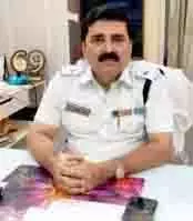 ईडी की कार्रवाई के बाद कोलकाता के डिप्टी कमिश्नर शांतनु सिन्हा बिस्वास की सेवाएं समाप्त ईडी की कार्रवाई के बाद कोलकाता के डिप्टी कमिश्नर शांतनु सिन्हा बिस्वास की सेवाएं समाप्त