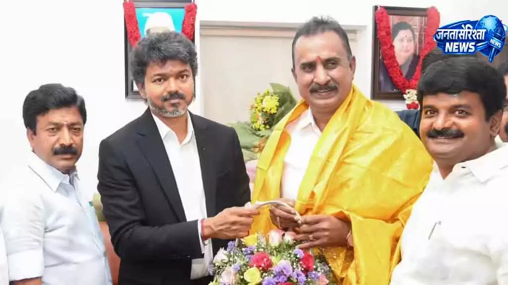 Chennai AIADMK के बागियों को कैबिनेट में जगह देना नैतिक रूप से गलत: VCK Chennai AIADMK के बागियों को कैबिनेट में जगह देना नैतिक रूप से गलत: VCK