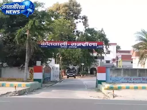 हाईवे पर भीषण सड़क हादसा, वट स्नान जा रही महिला की मौत हाईवे पर भीषण सड़क हादसा, वट स्नान जा रही महिला की मौत