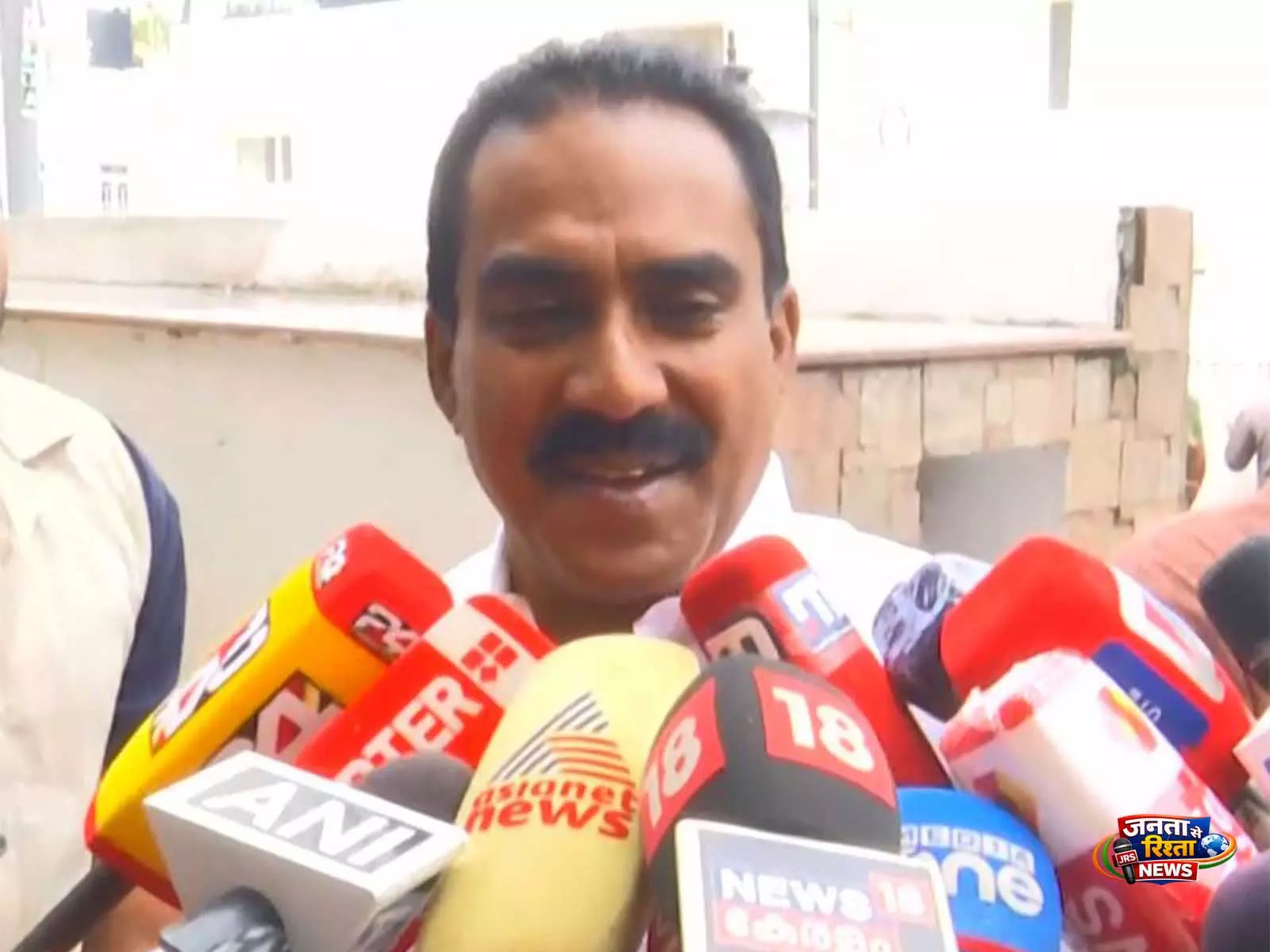 कैबिनेट में शामिल होने का फैसला पार्टी पर: कांग्रेस नेता अनवर सादत का बयान कैबिनेट में शामिल होने का फैसला पार्टी पर: कांग्रेस नेता अनवर सादत का बयान
