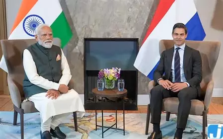 पीएम मोदी ने नीदरलैंड के पीएम से की वार्ता, सेमीकंडक्टर सहयोग को मिली गति पीएम मोदी ने नीदरलैंड के पीएम से की वार्ता, सेमीकंडक्टर सहयोग को मिली गति