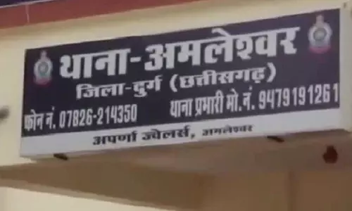 पार्षद से लूट, चाकू से डराकर वारदात को दिया गया अंजाम पार्षद से लूट, चाकू से डराकर वारदात को दिया गया अंजाम