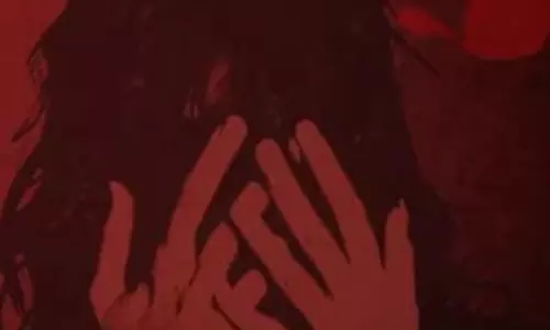 पेड़ में बांधकर लड़की के साथ बर्बरता, सिरफिरे को पुलिस ने किया गिरफ्तार