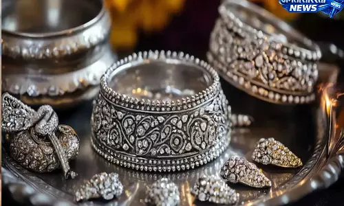 सरकार ने चांदी के आयात पर लगाई रोक सरकार ने चांदी के आयात पर लगाई रोक