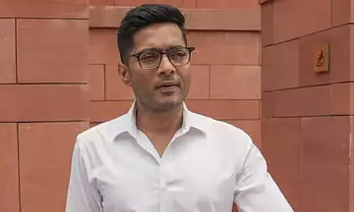 Abhishek Banerjee के खिलाफ केस दर्ज, चुनावी भाषणों में भड़काऊ टिप्पणी का आरोप Abhishek Banerjee के खिलाफ केस दर्ज, चुनावी भाषणों में भड़काऊ टिप्पणी का आरोप