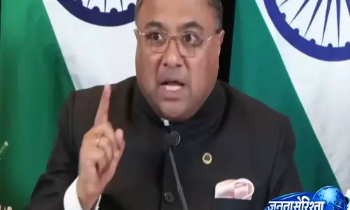 PM Modis Netherlands visit: MEA ने प्रेस और अल्पसंख्यक अधिकारों पर सवालों का किया पलटवार PM Modis Netherlands visit: MEA ने प्रेस और अल्पसंख्यक अधिकारों पर सवालों का किया पलटवार