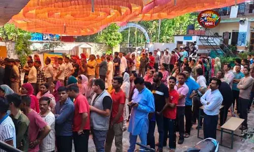 Kangra शहरी निकाय चुनाव में सुबह की वोटिंग रफ्तार तेज Kangra शहरी निकाय चुनाव में सुबह की वोटिंग रफ्तार तेज
