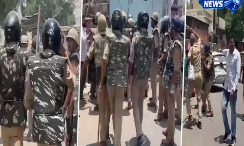 Lucknow: विरोध में वकीलों और पुलिस के बीच झड़प, लाठीचार्ज और बुलडोजर कार्रवाई से तनाव बढ़ा Lucknow: विरोध में वकीलों और पुलिस के बीच झड़प, लाठीचार्ज और बुलडोजर कार्रवाई से तनाव बढ़ा