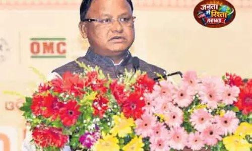 Bhubaneswar सीएम माझी ने प्लैटिनम निकासी में बेंचमार्क की घोषणा की