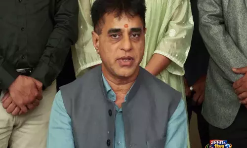 Visnagar में जूनियर फार्मासिस्ट का तबादला, पर्याप्त दवाइयों के बावजूद मरीजों को न देने पर जांच के आदेश Visnagar में जूनियर फार्मासिस्ट का तबादला, पर्याप्त दवाइयों के बावजूद मरीजों को न देने पर जांच के आदेश