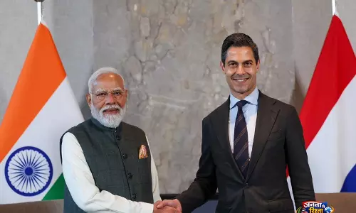 PM मोदी की यात्रा के दौरान भारत-नीदरलैंड ने सेमीकंडक्टर और महत्वपूर्ण खनिजों में साझेदारी मजबूत की PM मोदी की यात्रा के दौरान भारत-नीदरलैंड ने सेमीकंडक्टर और महत्वपूर्ण खनिजों में साझेदारी मजबूत की