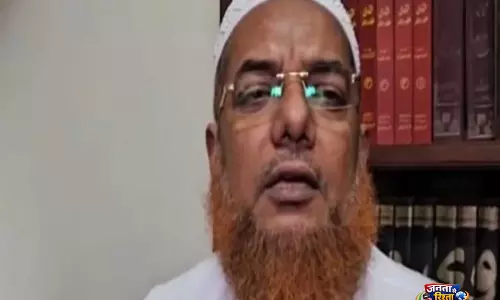 लाउडस्पीकर हटाने के निर्देश पर विवाद: नखोदा मस्जिद के इमाम ने कहा—कोई आधिकारिक आदेश नहीं