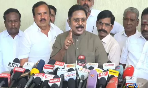 तमिलनाडु: टीटीवी दिनाकरन ने TVK द्वारा हॉर्स-ट्रेडिंग को दोहराया तमिलनाडु: टीटीवी दिनाकरन ने TVK द्वारा हॉर्स-ट्रेडिंग को दोहराया
